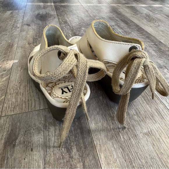 Fly London Yown Cage Elegant Cream Platform Sandals with Tie Heel - Size 37 - Picture 5 of 9